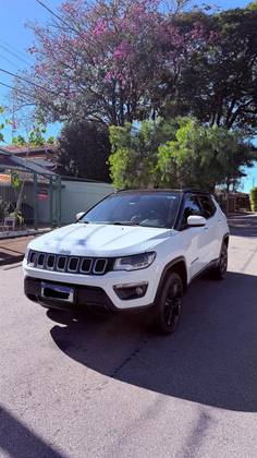 JEEP COMPASS 2.0 16V DIESEL LONGITUDE 4X4 AUTOMÁTICO JEEP COMPASS 2.0 16V DIESEL LONGITUDE 4X4 AUTOMÁTICO